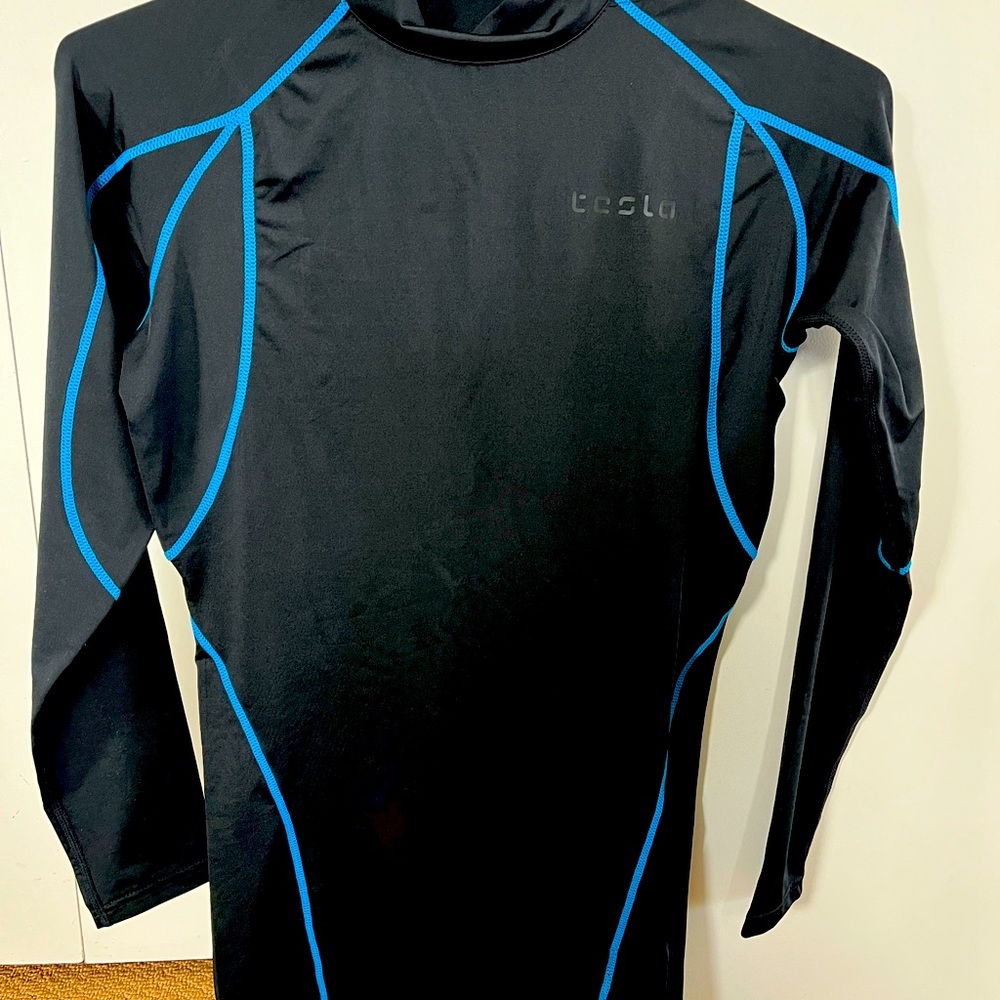 Men’s Tesla Gear long sleeve pullover sport shirt
